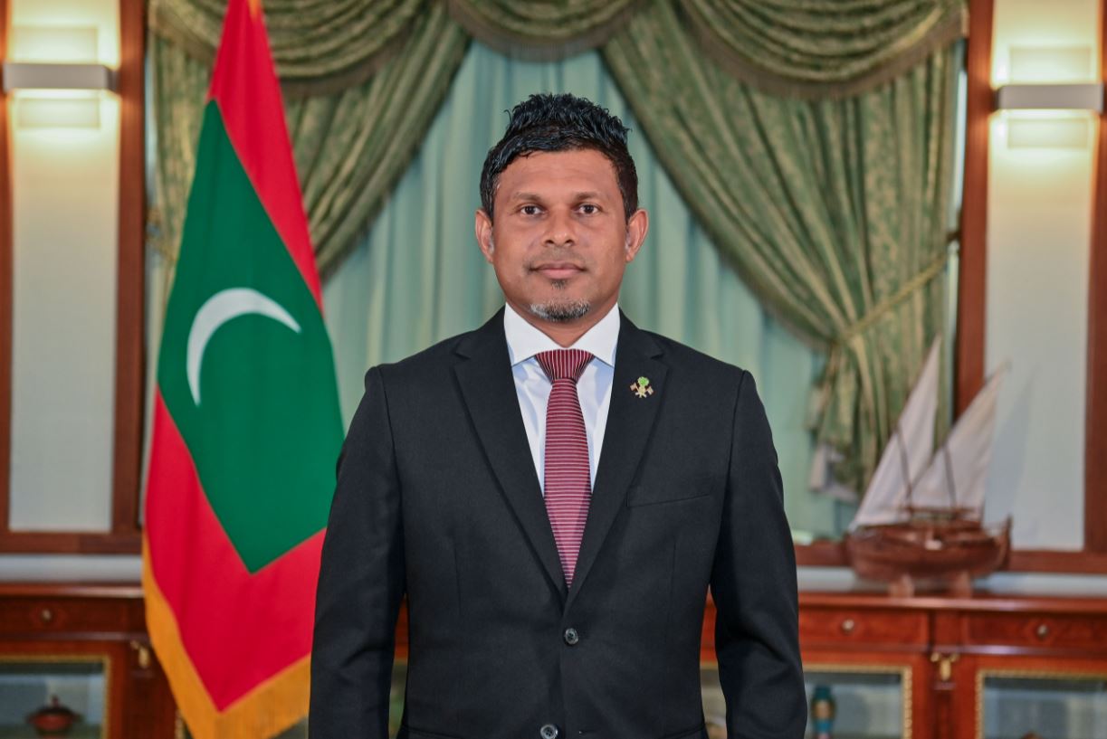 ނައިބު ރައީސް އަލްއުސްތާޛު ޙުސައިން މުޙައްމަދު ލަޠީފް