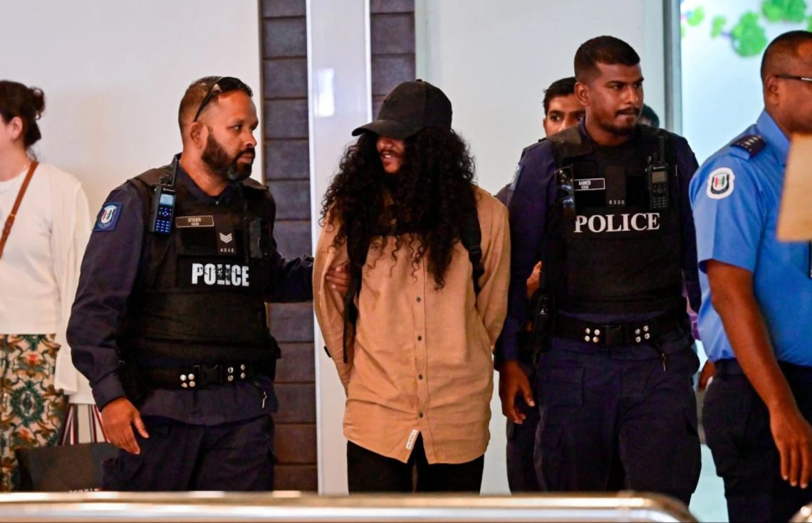 ފުވައްމުލަކު، ދިގުވާޑު، ބަނަފުސާގެ، ހުސެއިން އަރީޝް، 31، ފުލުހުންގެ ބެލުމުގެ ދަށުގައި.