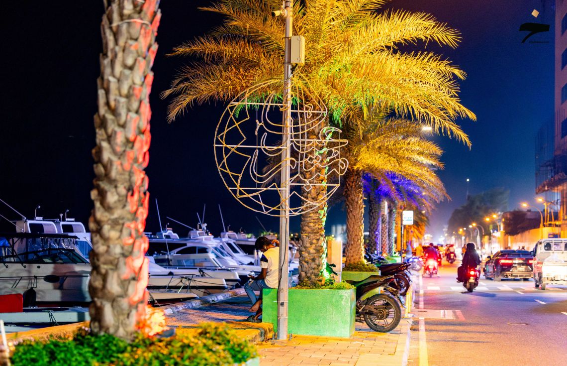 ފިތުރު އީދަށް މުޅި ރާއްޖެ ދިއްލައިލުމަށް ތައްޔާރުވަނީ