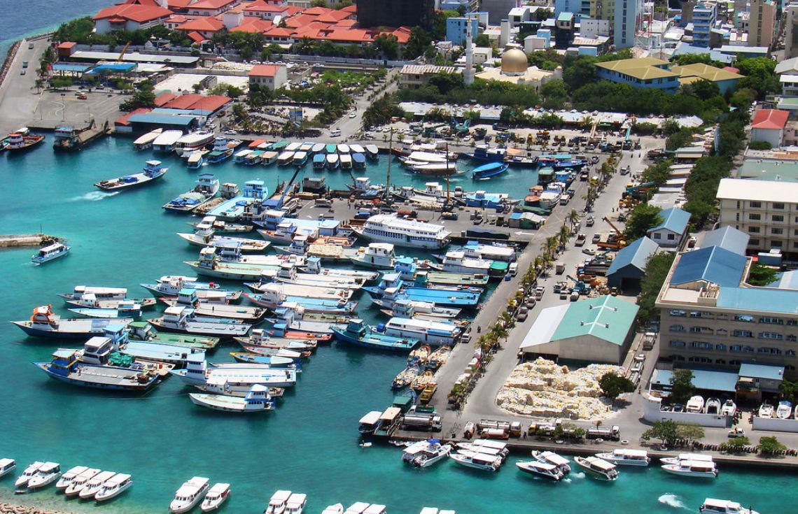 ސަލާމަތީ ސަބަބުތަކަށްޓަކައި ދޯނީގައި ފަޅުވެރިން ތިބުން ލާޒިމް ކޮށްފި