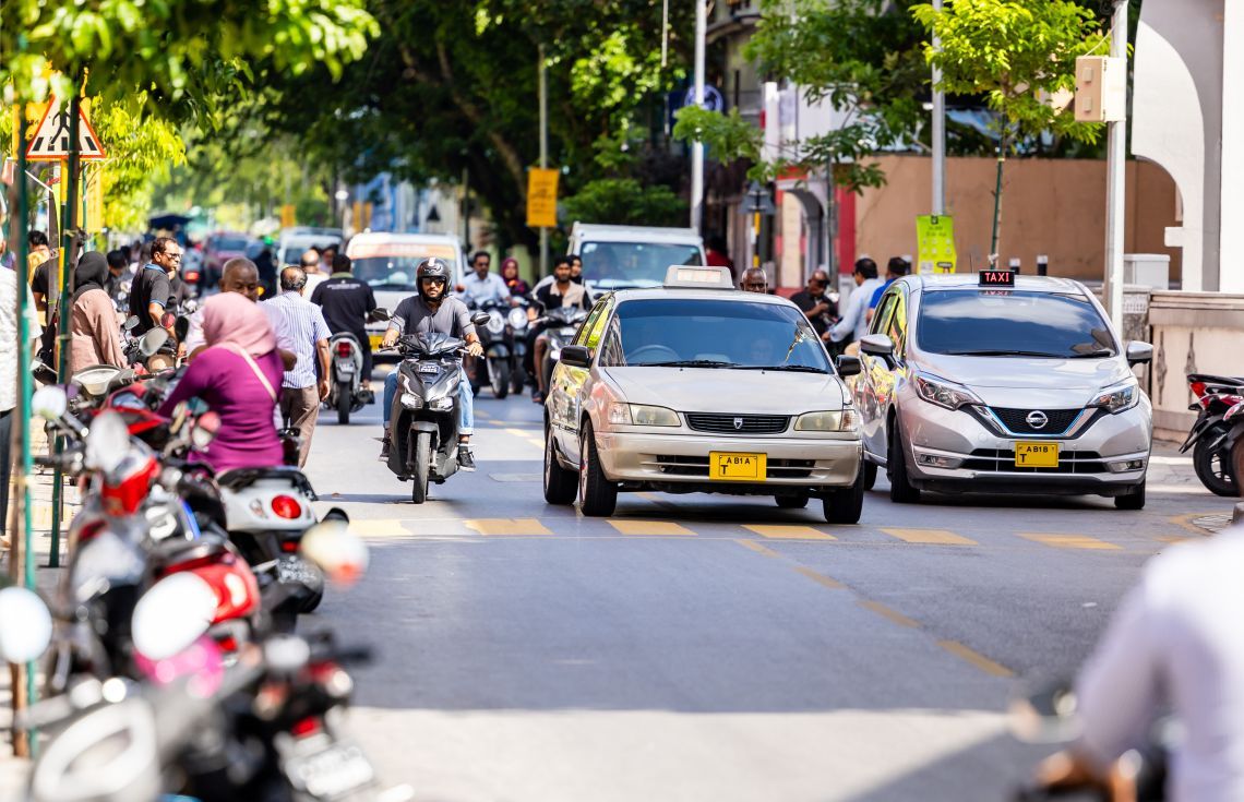 ޢީދާއި ގުޅިގެން މިއަދު ހަވީރު މަގުމަތީގައި ވެހިކަލް ދުއްވުން މަނާ