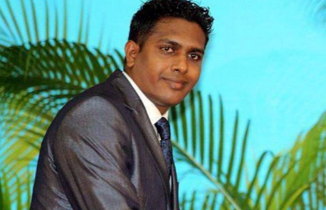 މޯލްޑިވްސް ޑިވްލޮޕްމަންޓް ބޭންކުގެ ބޯޑު މެންބަރެއް އިސްތިއުފާދެއްވައިފި