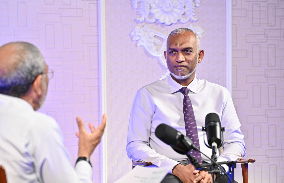 "ރައްޔިތުންނާ އެކު" ސިލްސިލާ ޕޮޑްކާސްޓްގެ 6 ވަނަ އެޕިސޯޑުގެ ތެރެއިން. / ފޮޓޯ: ރައީސް އޮފީސް