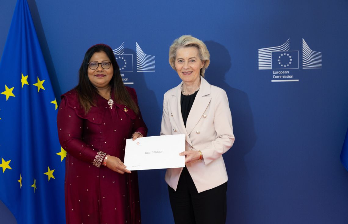 ޤީލާގެ ސަފީރުކަމުގެ ފަތްކޮޅު ޔޫރަޕިއަން ކޮމިޝަނުގެ ރައީސަށް އަރުވައިފި