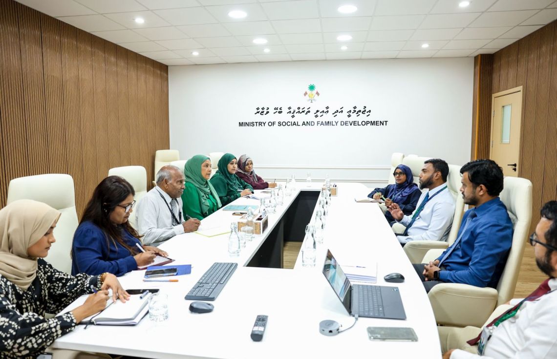 ސޯޝަލް އެންޑް ފެމިލީ ޑިވެލޮޕްމަންޓް މިނިސްޓްރީން އިސްލާމިކް ބޭންކްއާ އެކު ބޭއްވި ބައްދަލުވުމުން / ފޮޓޯ: ސޯޝަލް މިނިސްޓްރީ