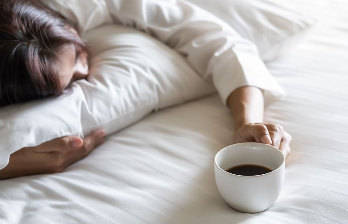 ކަޅު ކޮފީއާއި ނިދުން މަދުވުމުން ލޭގައި ހަކުރު އިތުރުވުމުގެ ނުރައްކާ