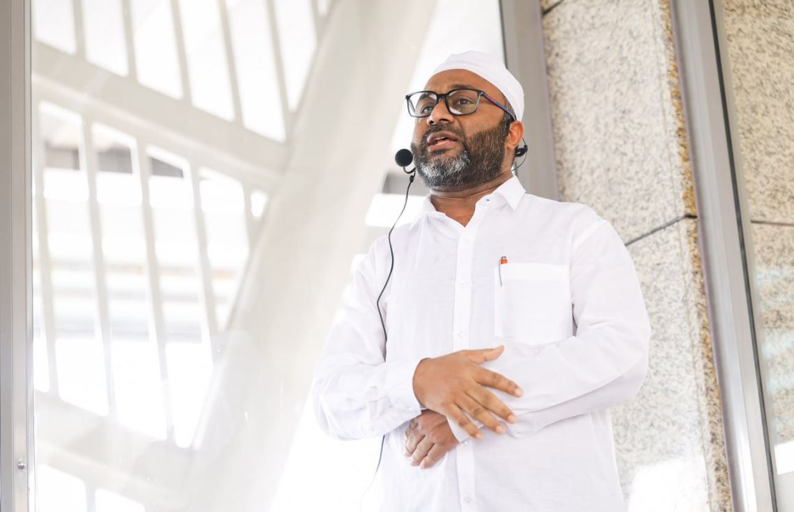 އަރަފާތުދުވަހު ފަލަސްތީނުގެ މުސްލިމުންނަށް ހެޔޮ ދުއާކޮށްދޭން މިނިސްޓަރު ޝަހީމް އެދިވަޑައިގެންފި