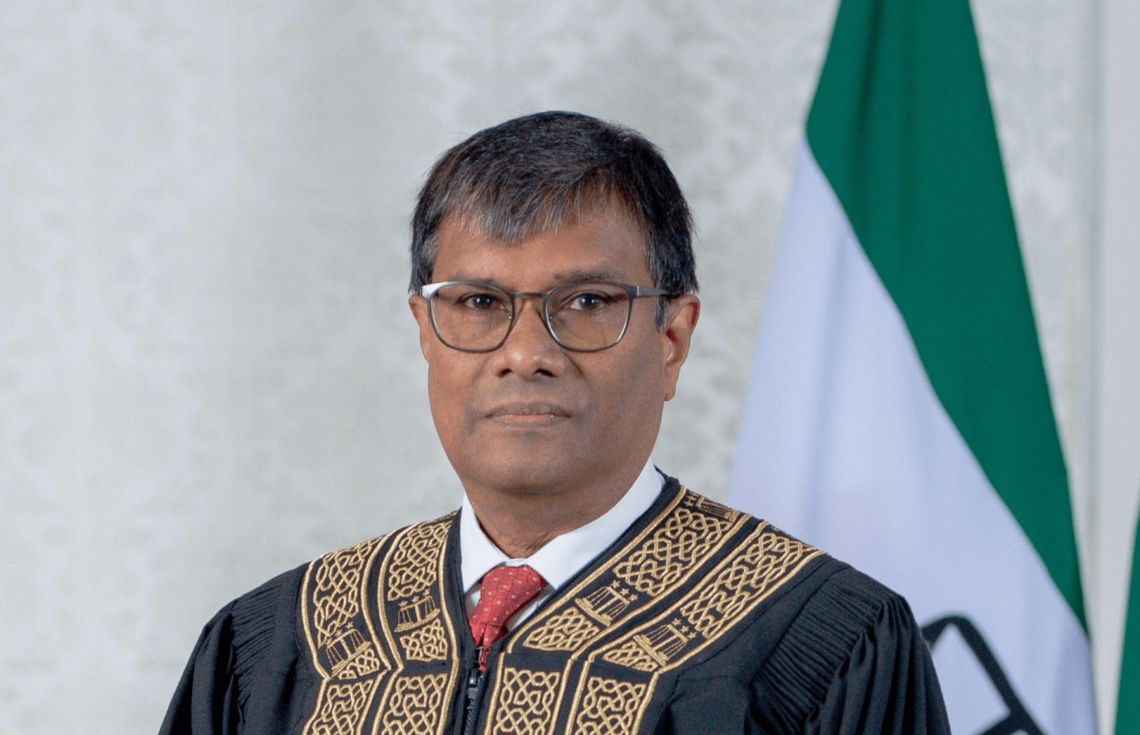 މިހާރުގެ އުއްތަމަ ފަނޑިޔާރު މުއްތަސިމް އަދުދާން / ފޮޓޯ: ސުޕްރީމް ކޯޓު