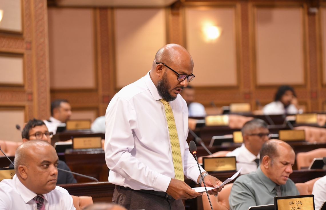 ކައުންސިލަރުންގެ ޢަދަދު މަދުކުރުމާ ގުޅޭ ގަރާރު ކޮމިޓީއަށް ފޮނުވައިފި