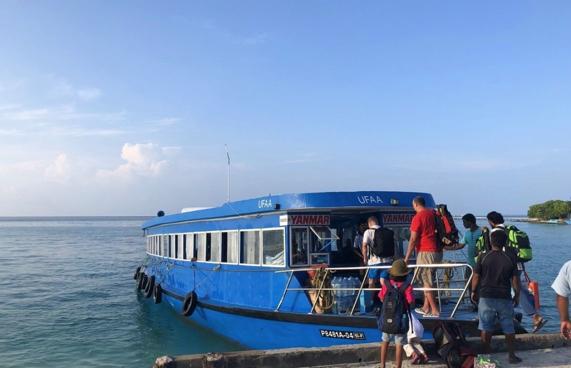 ގަވާއިދާ ޚިލާފަށް ބިދޭސީން އުފުލާ އުޅަނދުފަހަރުގެ ކެޕްޓަނުންނަށް ހަރުކަށި ފިޔަވަޅު އަޅަނީ