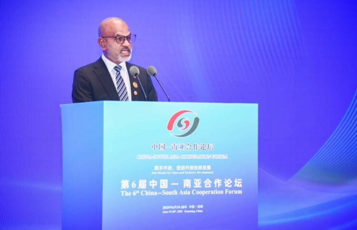 ދެމެހެއްޓެނިވި ތަރައްގީ ރާއްޖެއަށް ހާސިލްކުރެވޭނީ ޗައިނާ އާއި އަވަށްޓެރި އެހެން ގައުމުތަކުގެ ބައިވެރިވުމާއެކު: ނާޒިމް