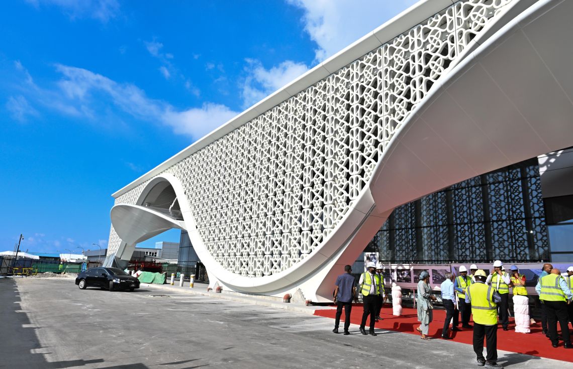 ވެލާނާ އިންޓަނޭޝަނަލް އެއާޕޯޓުގެ އާ ޓާމިނަލް / ފޮޓޯ: ރައީސް އޮފީސް