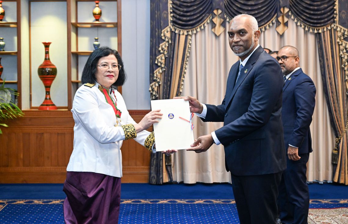 އިންވެސްޓްމެންޓް ފުޅާ ކުރުމަށް ކެމްބޯޑިއާއި މަޝްވަރާކުރައްވައިފި