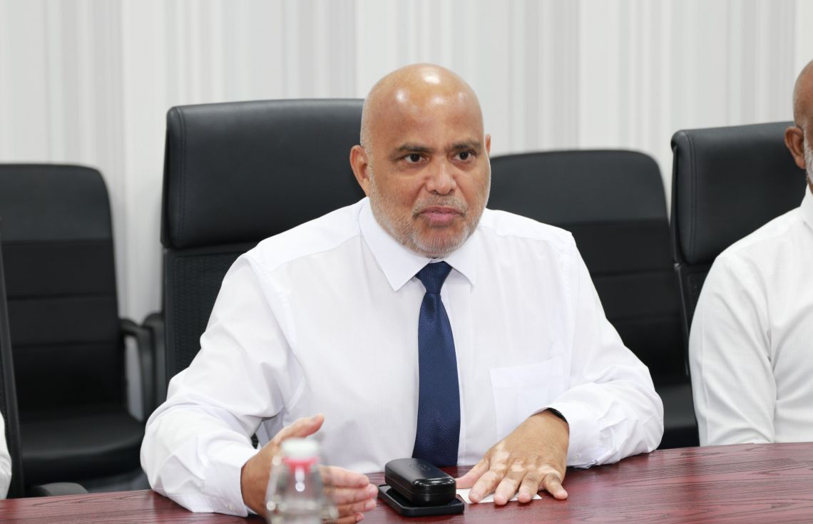 މެލޭޝިއާގައި ކިޔަވާ ދިވެހި ދަރިވަރުންނަށް ޓެކްސްގެ ބުރަ އުފުލަން ނުޖެހޭގޮތް ހަމަޖައްސައިދޭނަން: ހައިދަރު