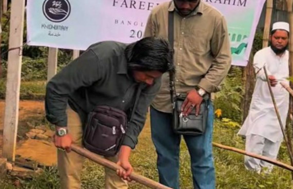 ޝައިޚް ފަރީދުގެ ހަނދާނުގައި ބަންގްލަދޭޝްގައި ޢިމާރާތްކުރާ މިސްކިތުގެ ބިންގާ އަޅައިފި