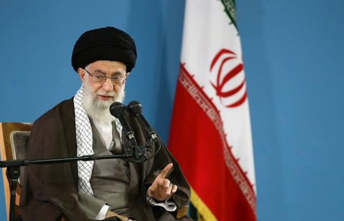 އެމެރިކާ ޖެހޭނީ ކުޑަކަކޫމައްޗަށް ތިރިވާން: އީރާން