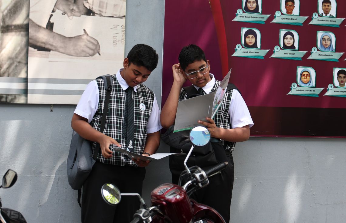 ރިޕޯޓުފޮތް ދީފި، ދަރިވަރުން ޗުއްޓީއަށް!