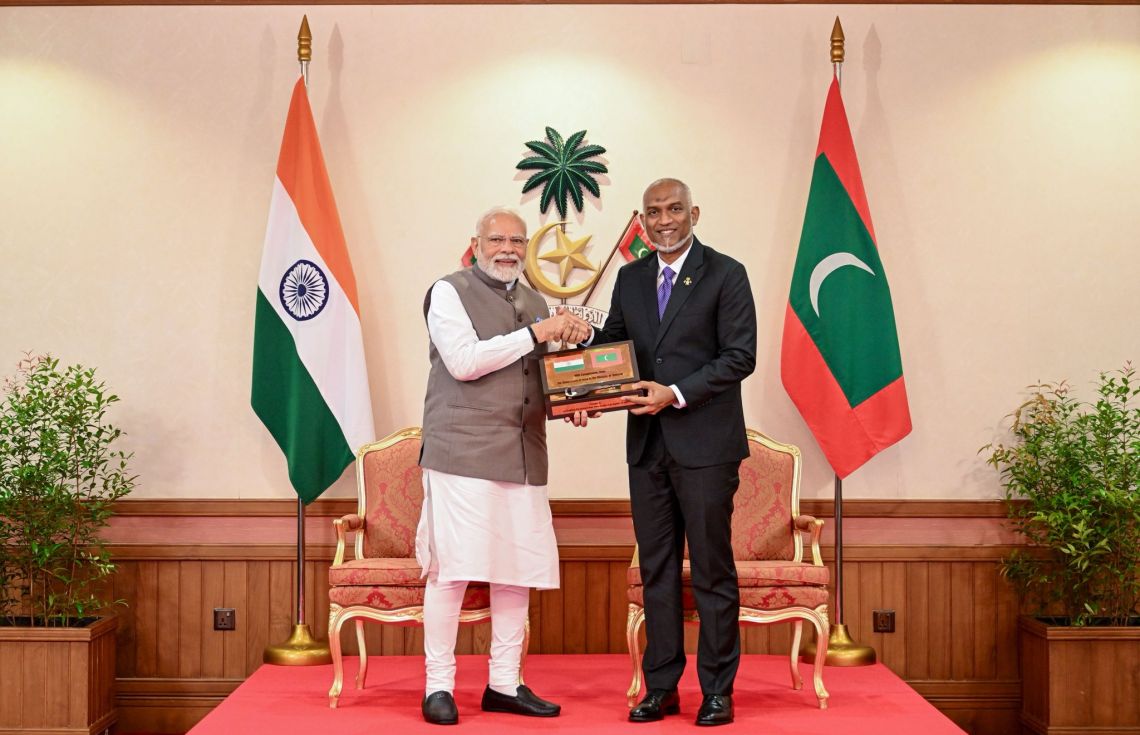 އިންޑިއާއިން ރާއްޖޭގެ ދިފާއީ ބާރަށް 72 ވެހިކަލް ހަދިޔާކޮށްފި