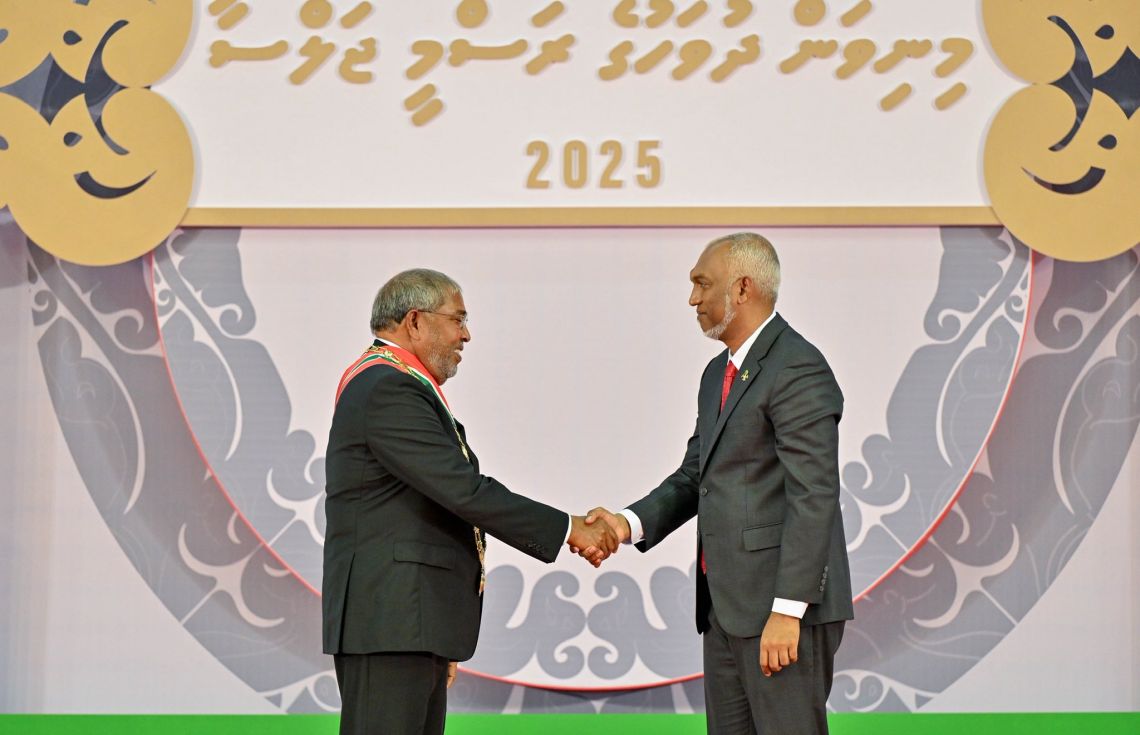 ގާސިމާއި ސޯބިރަށް ނިޝާން އިއްޒުއްދީންގެ ޝަރަފު އަރުވައިފި