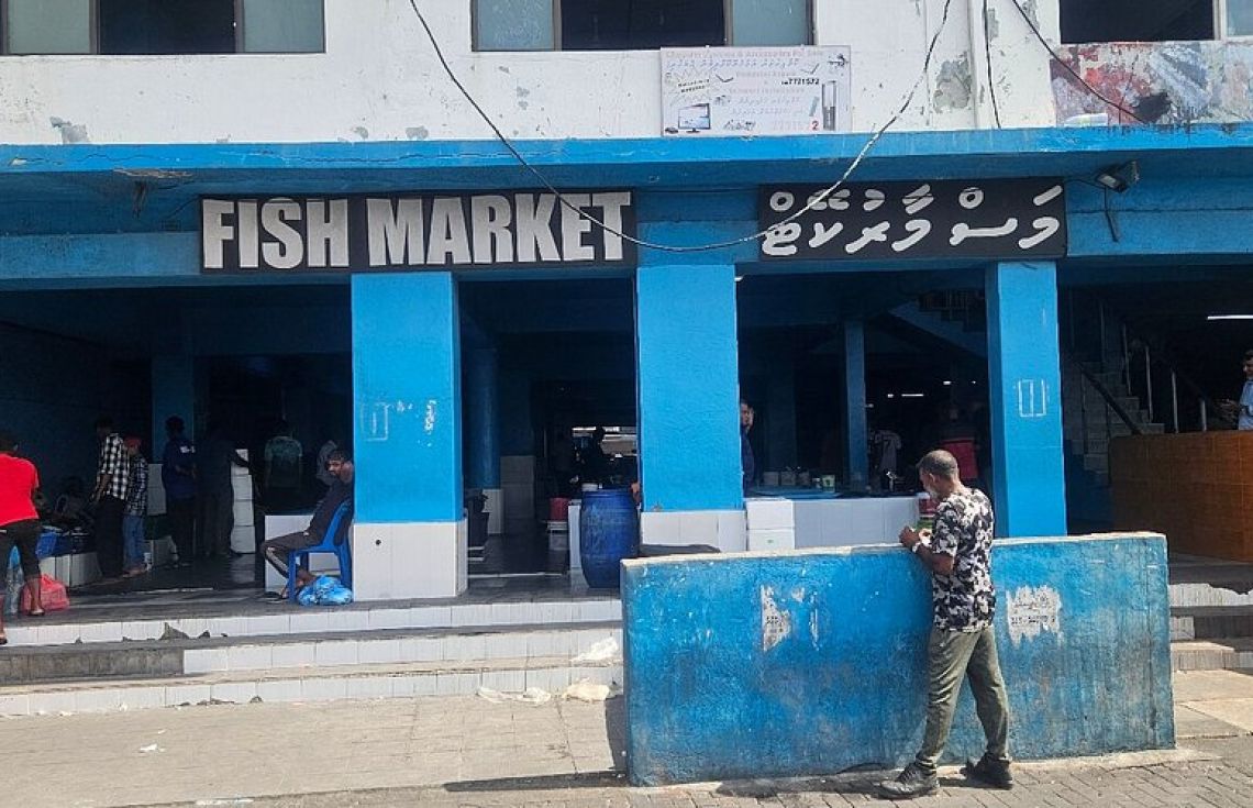 މަސްމާރުކޭޓުގައި ގަވާއިދާ ހިލާފަށް ހިންގާ ވިޔަފާރިތަކާމެދު ފިޔަވަޅު އަޅަނީ