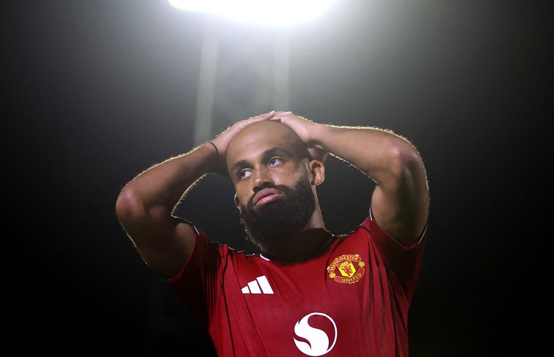 ދުވަހަކު ޕްރިމިއަރ ލީގު ނުކުޅޭ ޓީމެއްގެ އަތުން ޔުނައިޓެޑް ކަރަބޯ ކަޕުން ކަޓައިފި