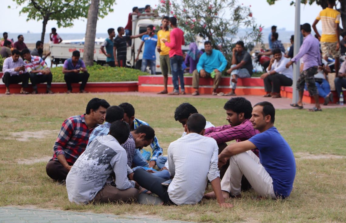 އޯޕަން ވިސާގައި ހުއްދައިގެ ބޭރުން މަސައްކަތްކުރާ ބިދޭސީން ޑީޕޯޓުކުރަނީ