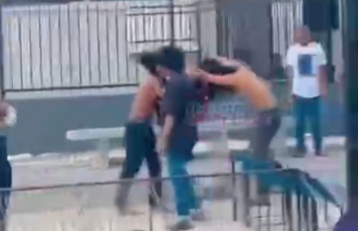 ހުޅުމާލޭގައި ހިންގި މާރާމާރީއާ ގުޅިގެން 4 މީހަކު ފުލުހުންގެ ބެލުމުގެ ދަށަށް ގެންގޮސްފި