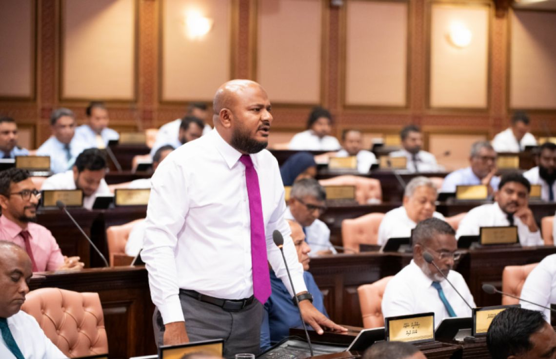 ސަރުކާރުން ބޯހިޔާވަހިކަން ފޯރުކޮށްދީގެން ނަމަވެސް އާބާދީ ކުރިއަރައިގެންދާނެ ގޮތެއް ވިސްނަންޖެހޭ: ޝުޖާއު