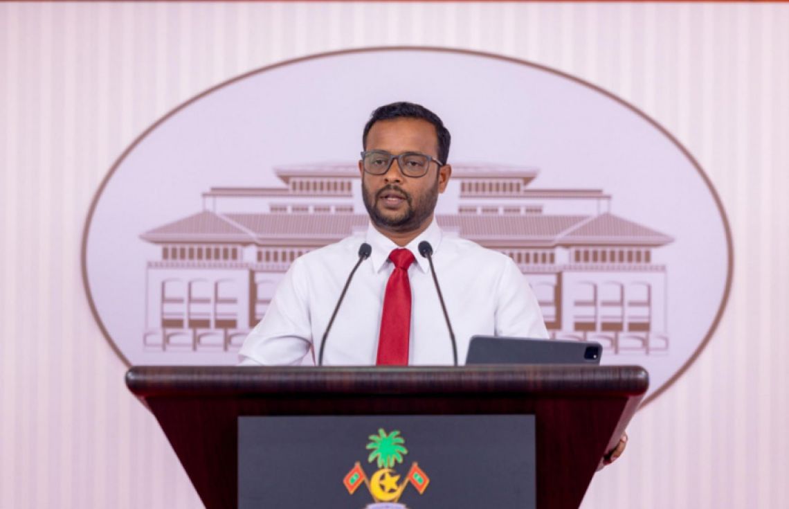 ހައުސިން މިނިސްޓަރު ޑރ. އަބްދުﷲ މުއްތަލިބު---ފޮޓޯ: ރައީސް އޮފީސް