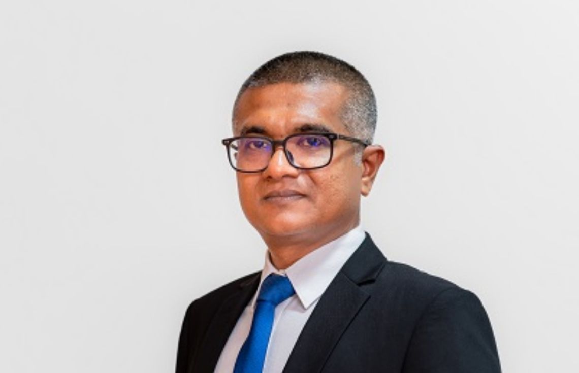 ސިނގިރޭޓު ކޮންޓެއިނަރުތަކުގެ މައްސަލަ: މިފްކޯގެ ވަޒީފާއިން މުއާޒު ސަސްޕެންޑުކޮށްފި