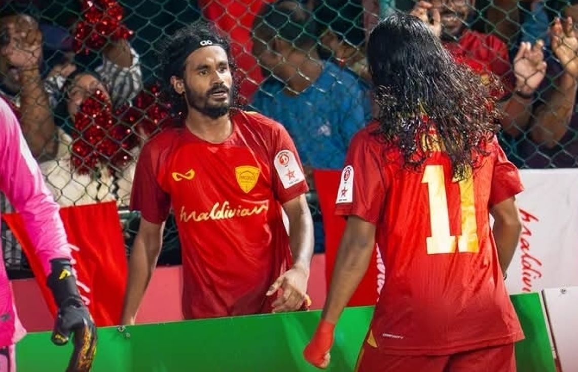 ގަދަފަދަ ސްޓެލްކޯ ބަލިކޮށް މޯލްޑިވިއަން ސެމީއަށް