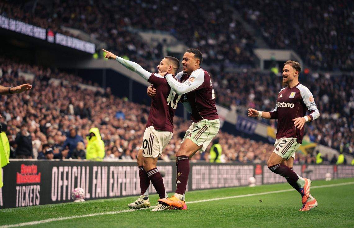 އެސްޓަން ވިލާ އަތުން ޓޮޓެންހަމް ޖެހިޖެހިގެން ތިން މެޗުން ބަލިވެއްޖެ