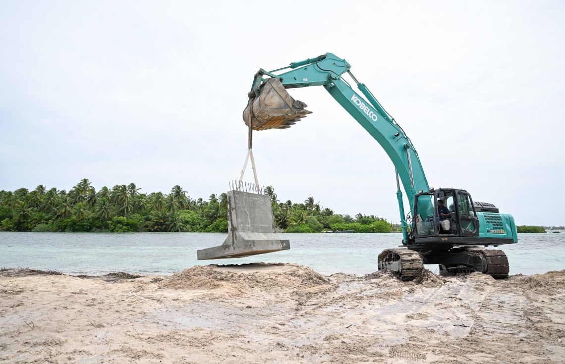 ހިތަދޫ އާއި ކުނަހަންދޫ ކޯޒްވޭއަކުން ގުޅުވާލަނީ