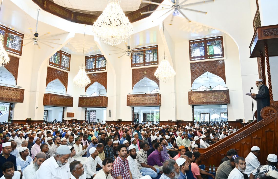 "ވަލިއްޔުންގެ ދަރަޖައަށް ވާސިލުވާން ބޭނުންވާ އަޅަކު މާތް ﷲ އަށް ފުރިހަމަޔަށް އީމާންވެ އެކަލާންގެއަށް ތަގުވާވެރިވާނެ"