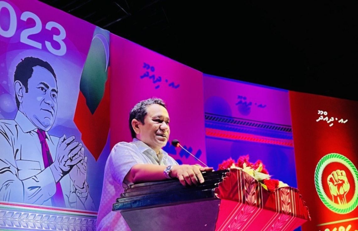 ޝަރީއަތަށް ހާޒިރުނުވެ ޔާމީން ދިއްދުއަށް, އަޑުއެހުން ކެންސަލްކޮށް ކޯޓުގެ އިންޒާރެއް!