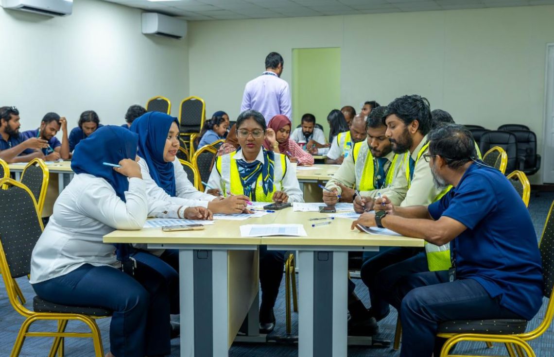 ތިން މަސްތެރޭ އެމްއޭސީއެލްގެ މުވައްޒަފުންނަށް 447 ތަމްރީން ޕްރޮގްރާމެއް ހިންގައިފި