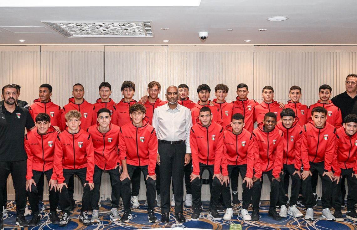 ރައީސްގެ ފަރާތުން ފަލަސްތީނުގެ ޒުވާން ޓީމަށް ފަރިއްކޮޅެއް