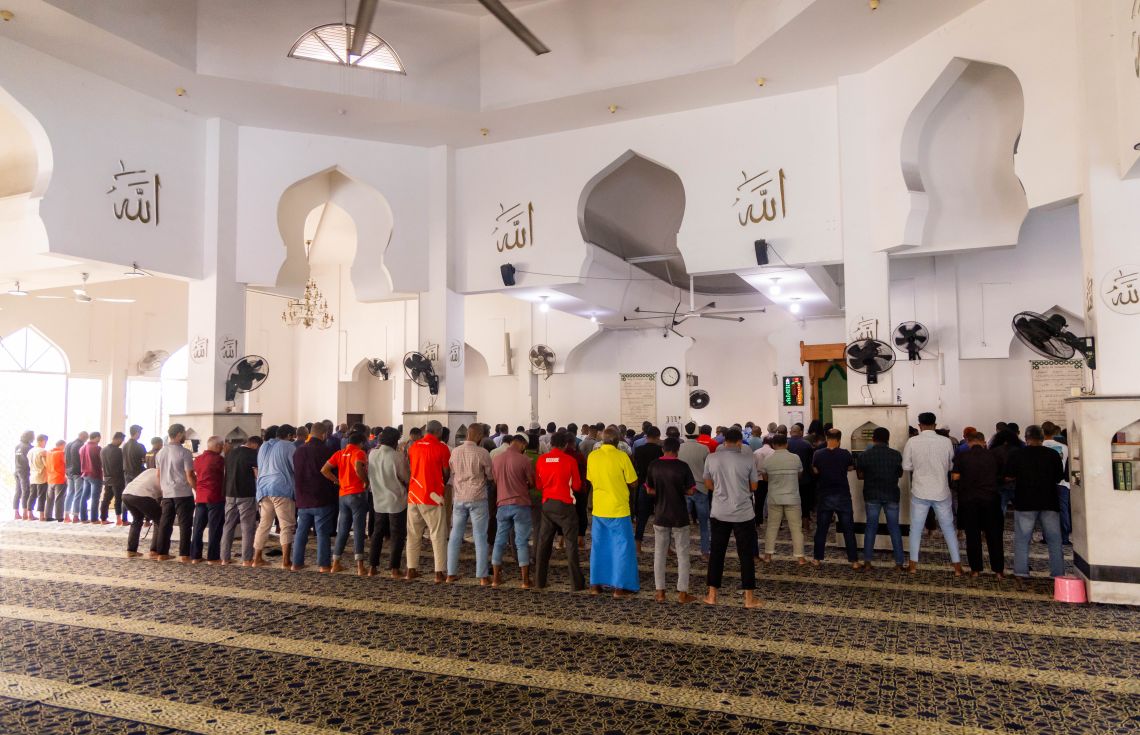 ނަމާދު ނުކުރާ މީހުންނަކީ ކާފަރުން: ހުކުރު ހުތުބާ