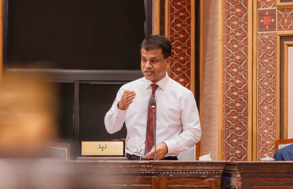 ޑޮކްޓަރުން ބޭސް ސިޓީގައި ލިޔުއްވާ ސީދާ ބްރޭންޑެޑް ބޭސް ނުލިބުމުގެ ކަންބޮޑުވުން ހައްލުކުރާނަން: ނާޒިމް