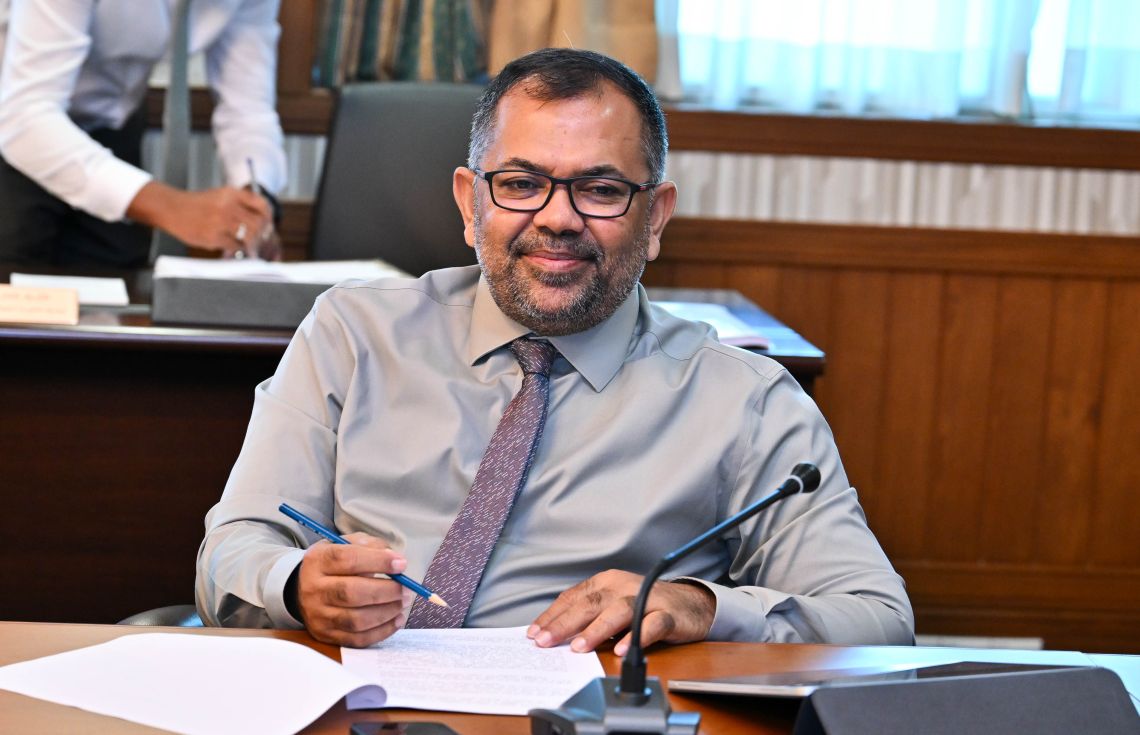 ފިނޭންސް މިނިސްޓަރު މޫސާ ޒަމީރު---ފޮޓޯ: ރައީސް އޮފީސް