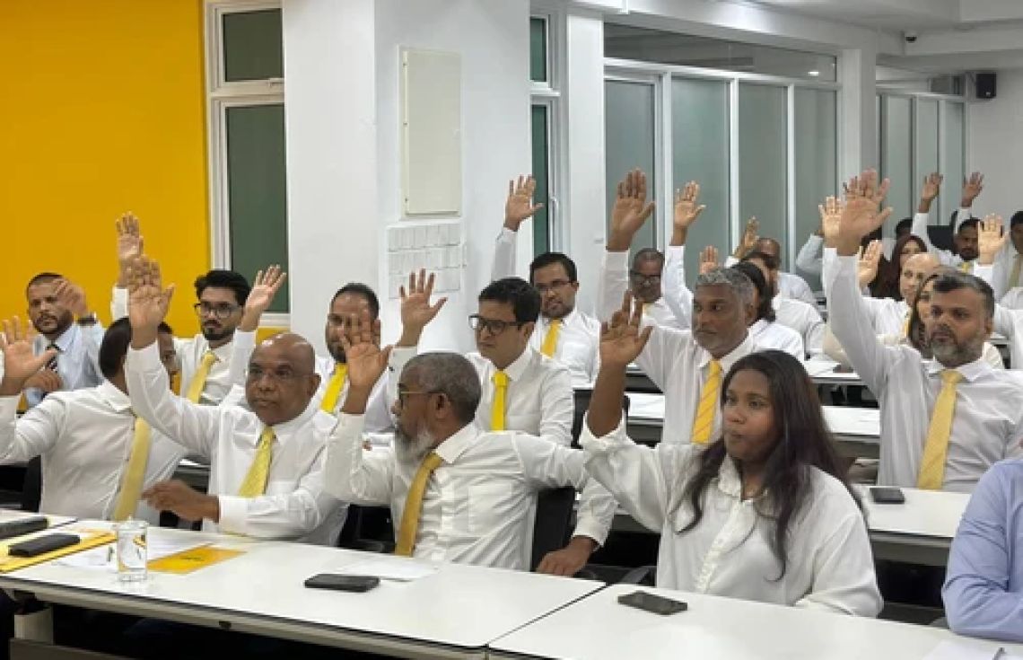 އެމްޑީޕީގެ އެތެރޭގެ ހާލަތު ގޯސްވެ ވަގުތީ ޗެއާޕާސަނެއް ވެސް ނުހޮވުނު