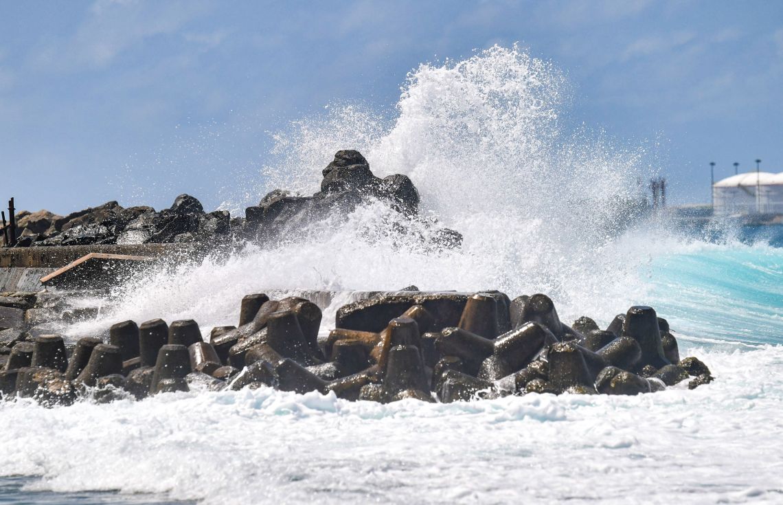 ނ. އަތޮޅުން ފެށިގެން މ. އަތޮޅާ ހަމައަށް ހުދު ސަމާލު ނެރެފި