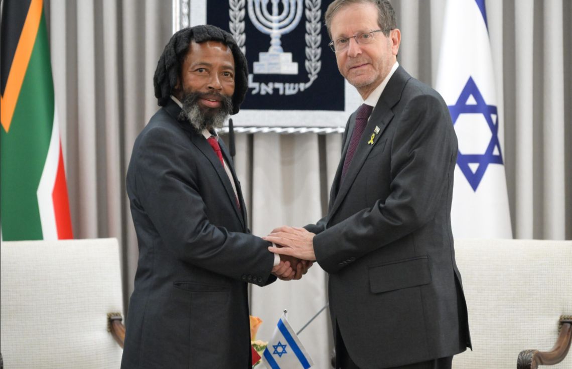 ދެކުނު އެފްރިކާގެ ރަސްގެފާނު އިސްރާއީލަށް ގޮސް އެފްރިކާއަށް ފުރައްސާރަ ކޮށްފި