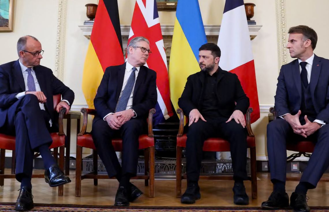 15 ބިލިއަން ޑޮލަރު ހޯދުމަށް އިނގިރޭސީވިލާތަށް ގޮސް ޒެލެންސްކީ އާދޭސް ކުރަނީ