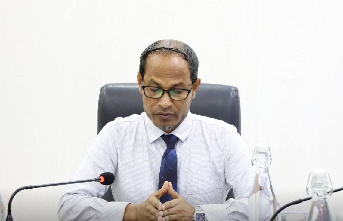 ކޮރަޕްޝަންގެ ތުހުމަތުގައި ހޯރަފުށި ކައުންސިލްގެ ރައީސް ސަސްޕެންޑު ކޮށްފި