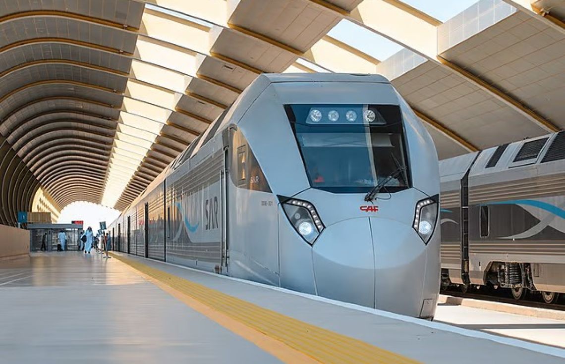 ރެއިލްވޭ އަކުން ގުޅާލައި ސައުދީ އާއި ގަތަރު ދެމެދުގެ ދަތުރު ދެ ގަޑިއިރަށް ކުޑަކޮށްލަނީ