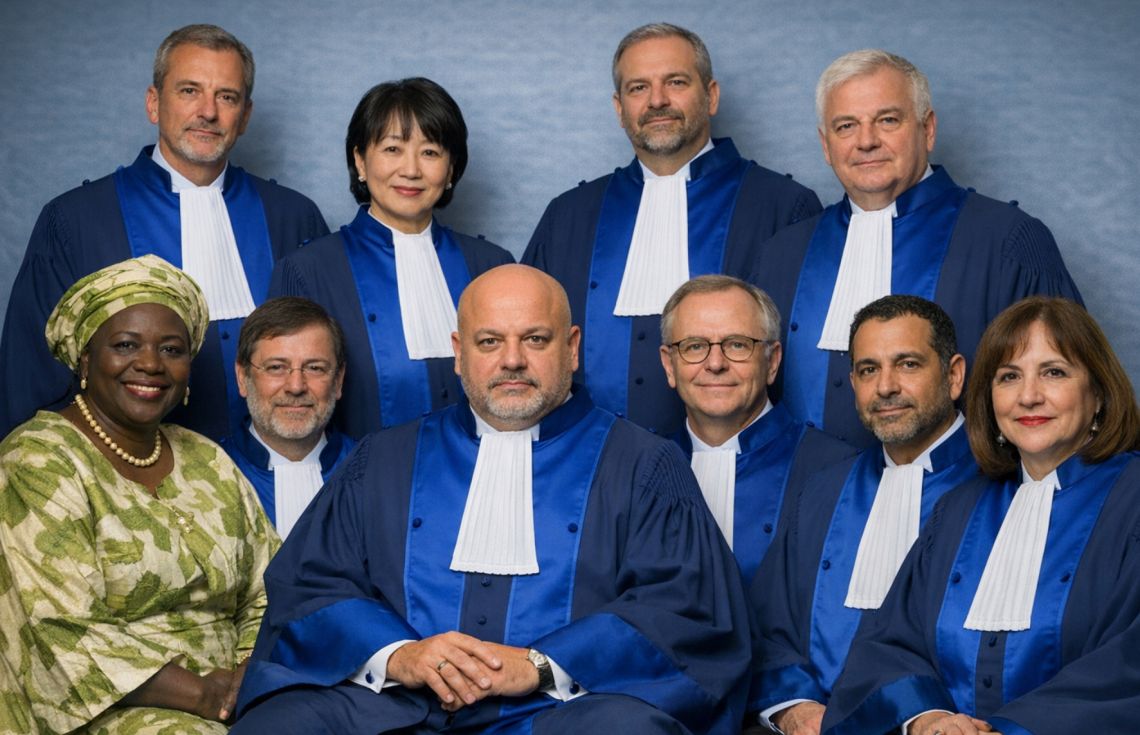 އިންޓަރނޭޝަނަލް ކްރިމިނަލް ކޯޓުގެ ރައީސާއި ފަނޑިޔާރުން ޖަލަށް ލުމަށް ޙުކުމް ކޮށްފި