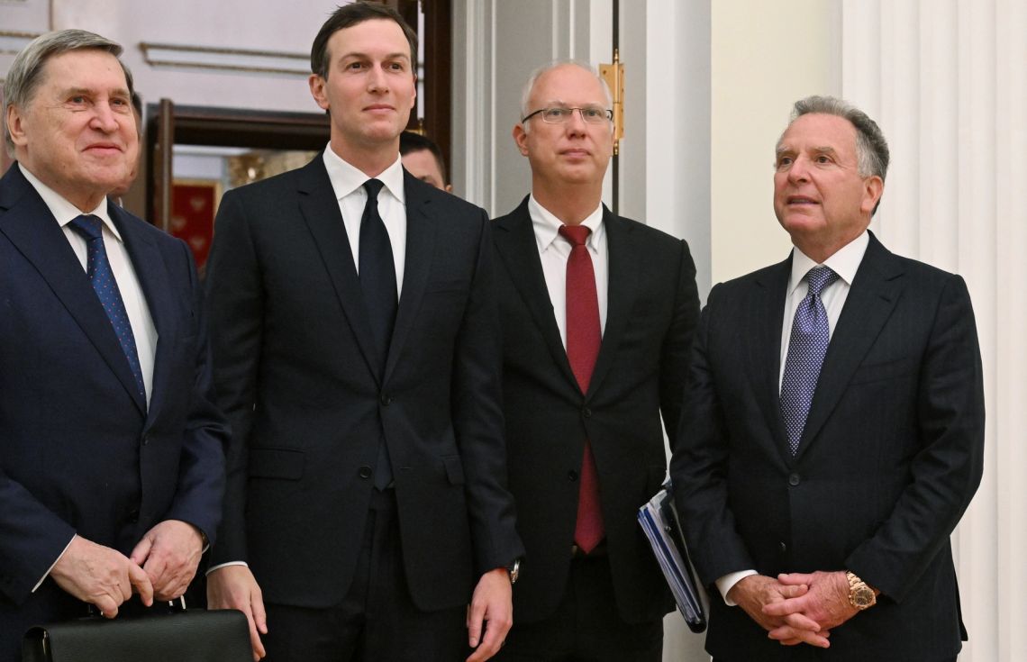 ކޮޅެއްގައި ނުޖެހުނު އެމެރިކާ-ރަޝިޔާ މަޝްވަރާ ދެން އޮންނާނީ ފްލޮރިޑާއި