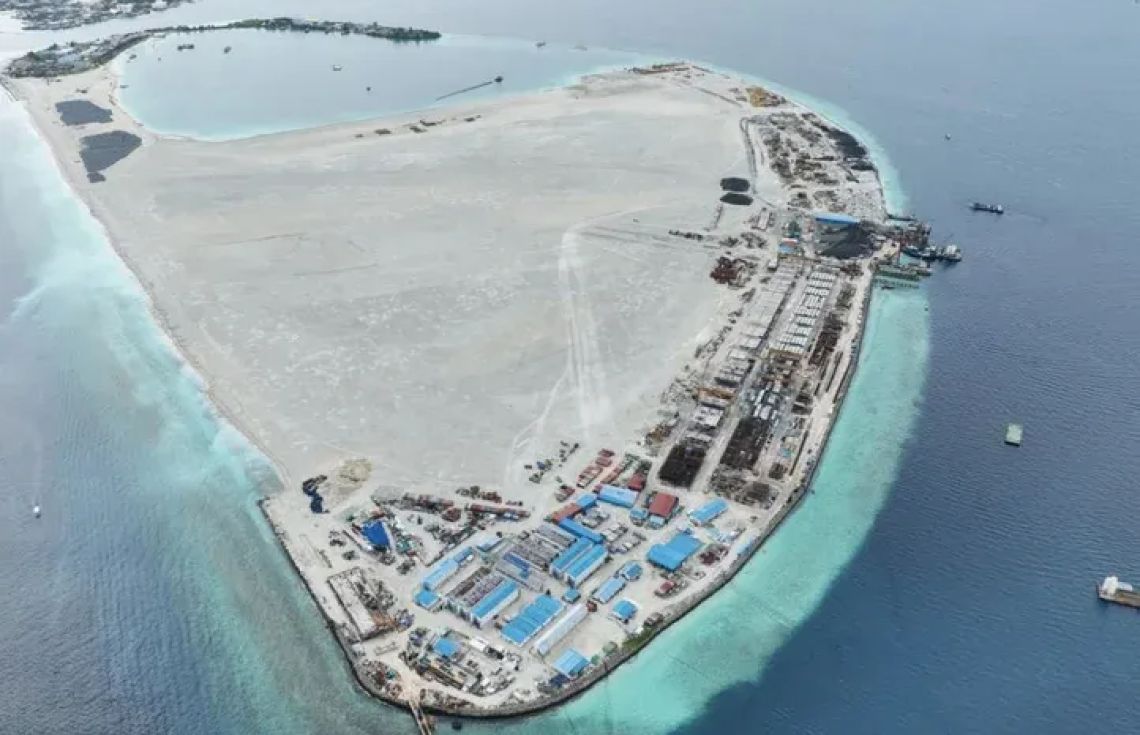 ގުޅީފަޅު ކައިރިން ކަނޑުމަތިން މަރުވެފައި އޮތް މީހެއްގެ ހަށިގަނޑު ފެނިއްޖެ