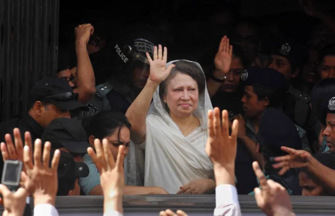 ޚާލިދާ ޒިއާ އަވަހާރަވެއްޖެ